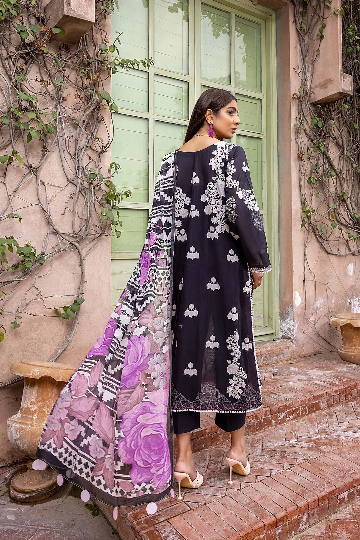 3-Pc Qaus C-Prints Printed Lawn Suit With Chiffon Dupatta QBW22-01-S