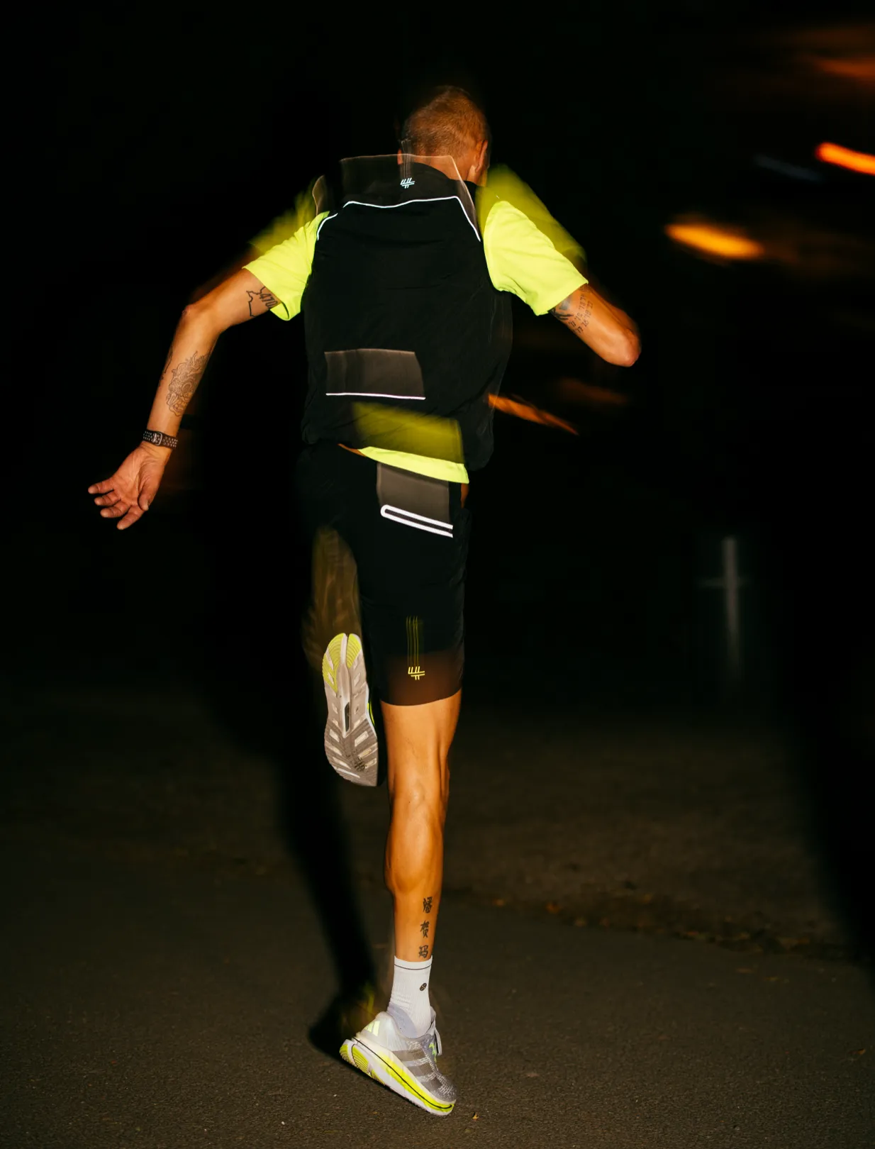 FOUR    Sportswear Reflective Shorts Black