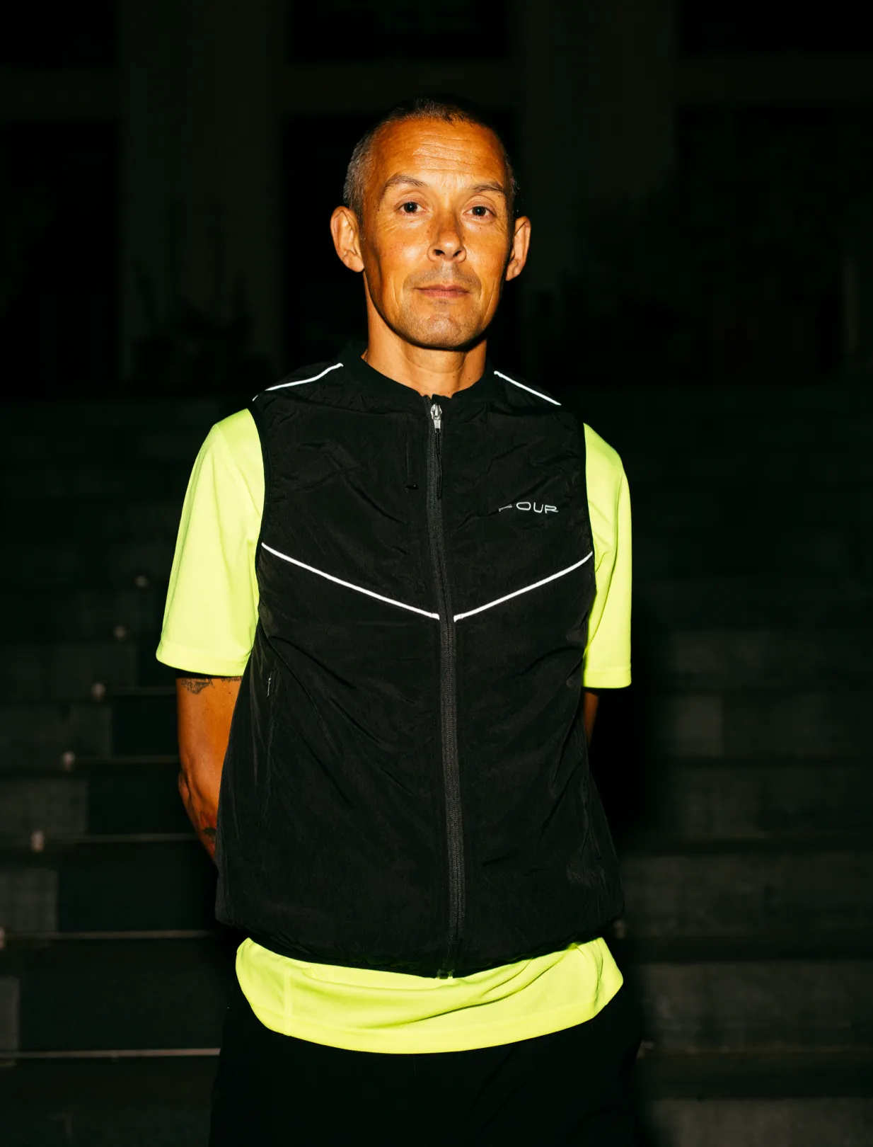 FOUR    Sportswear Reflective Vest Black