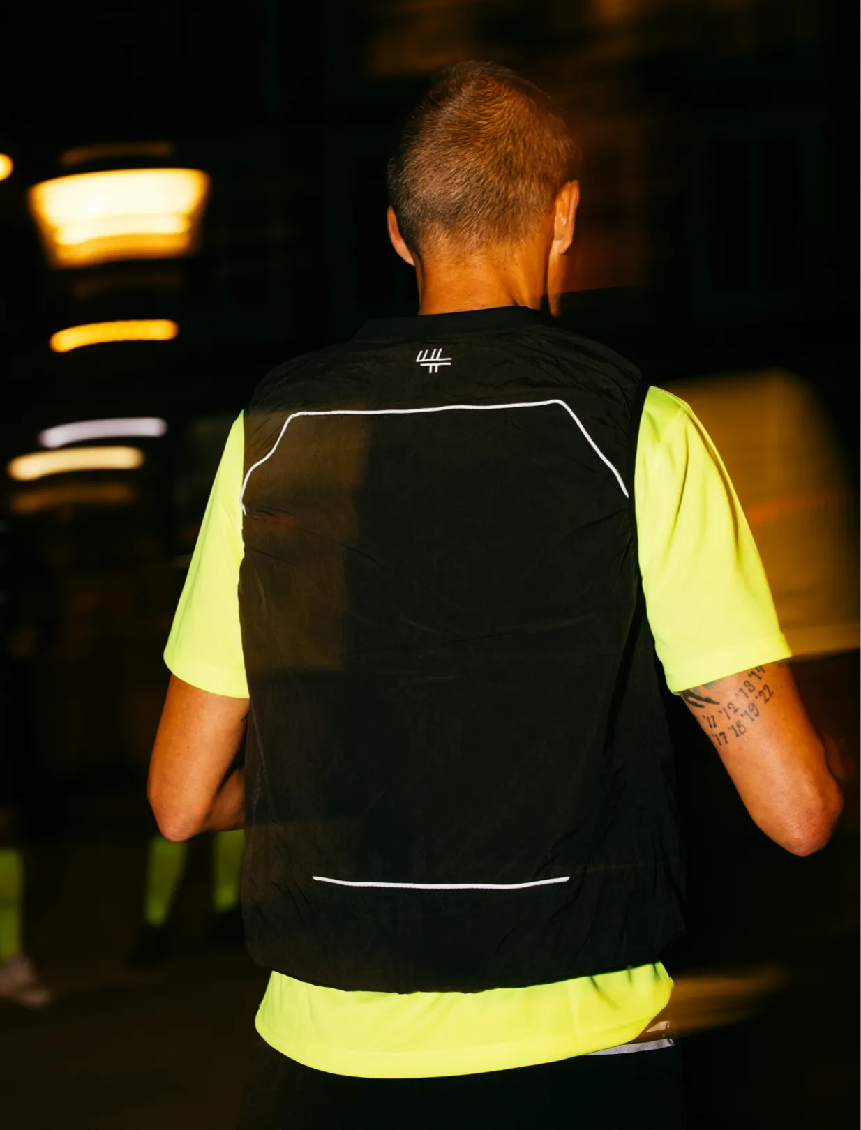 FOUR    Sportswear Reflective Vest Black