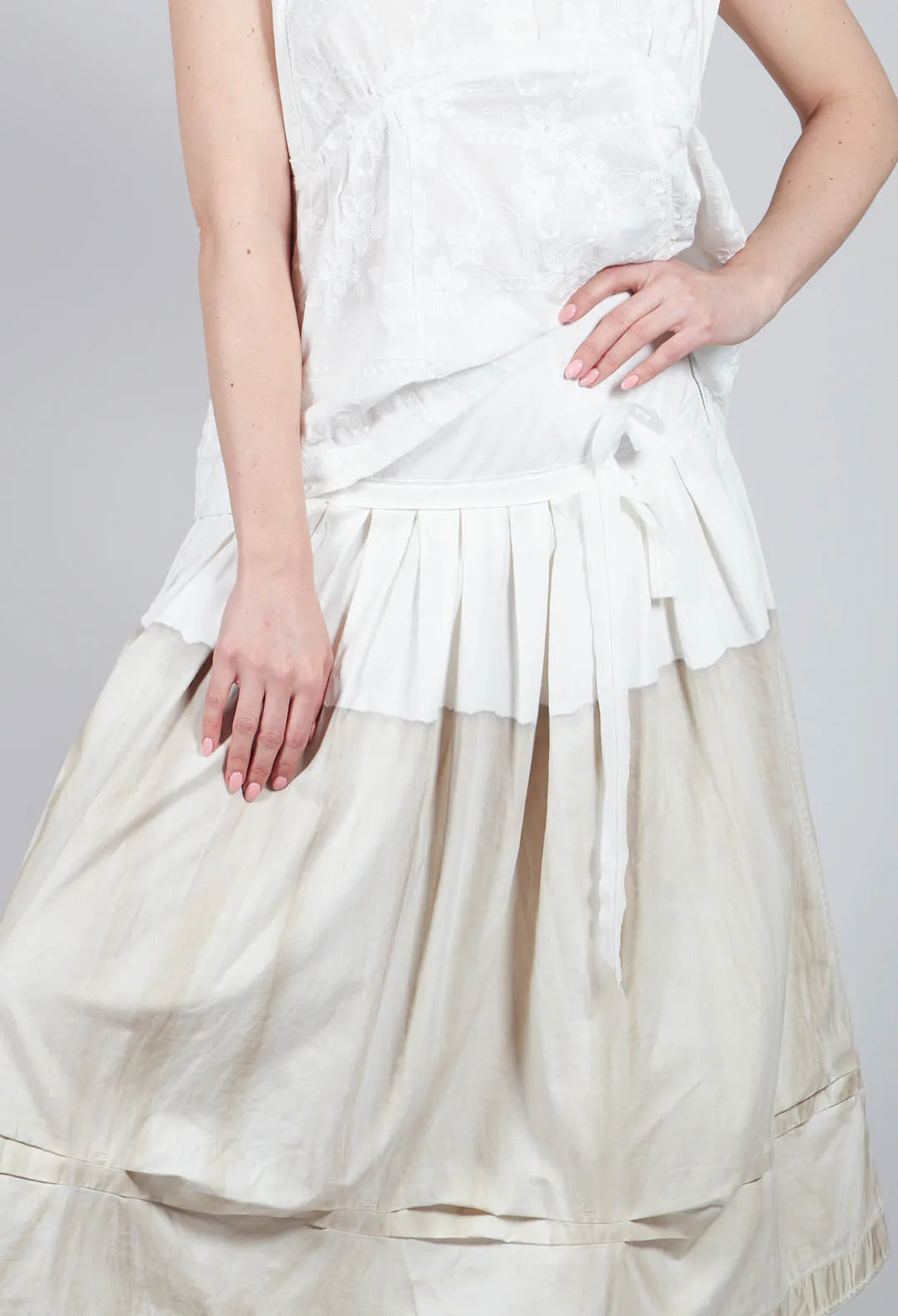 Jealousy Skirt in Beige