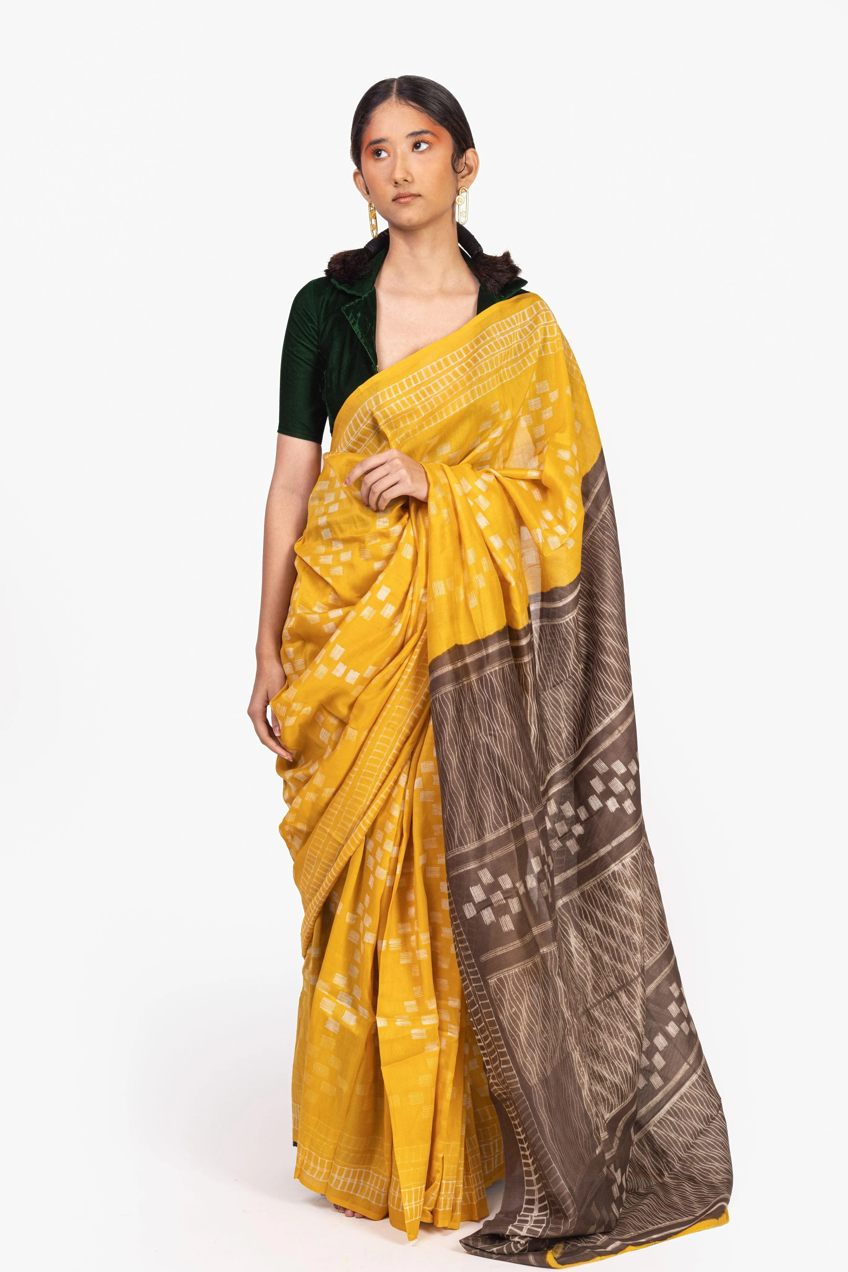 Kaisori Inayaat Mustard and brown Shibori print saree