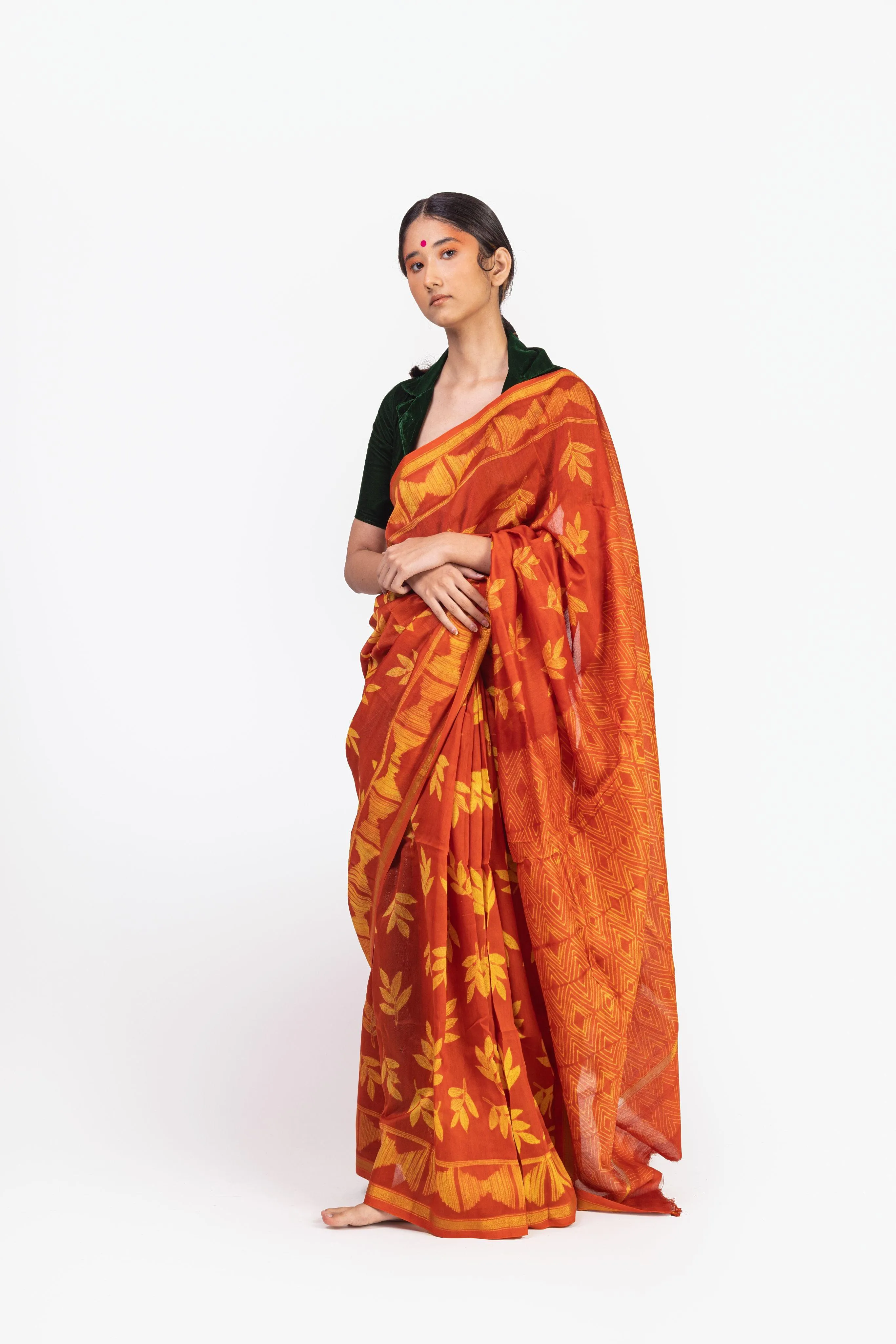 Kaisori Inayaat Red and yellow Shibori print saree