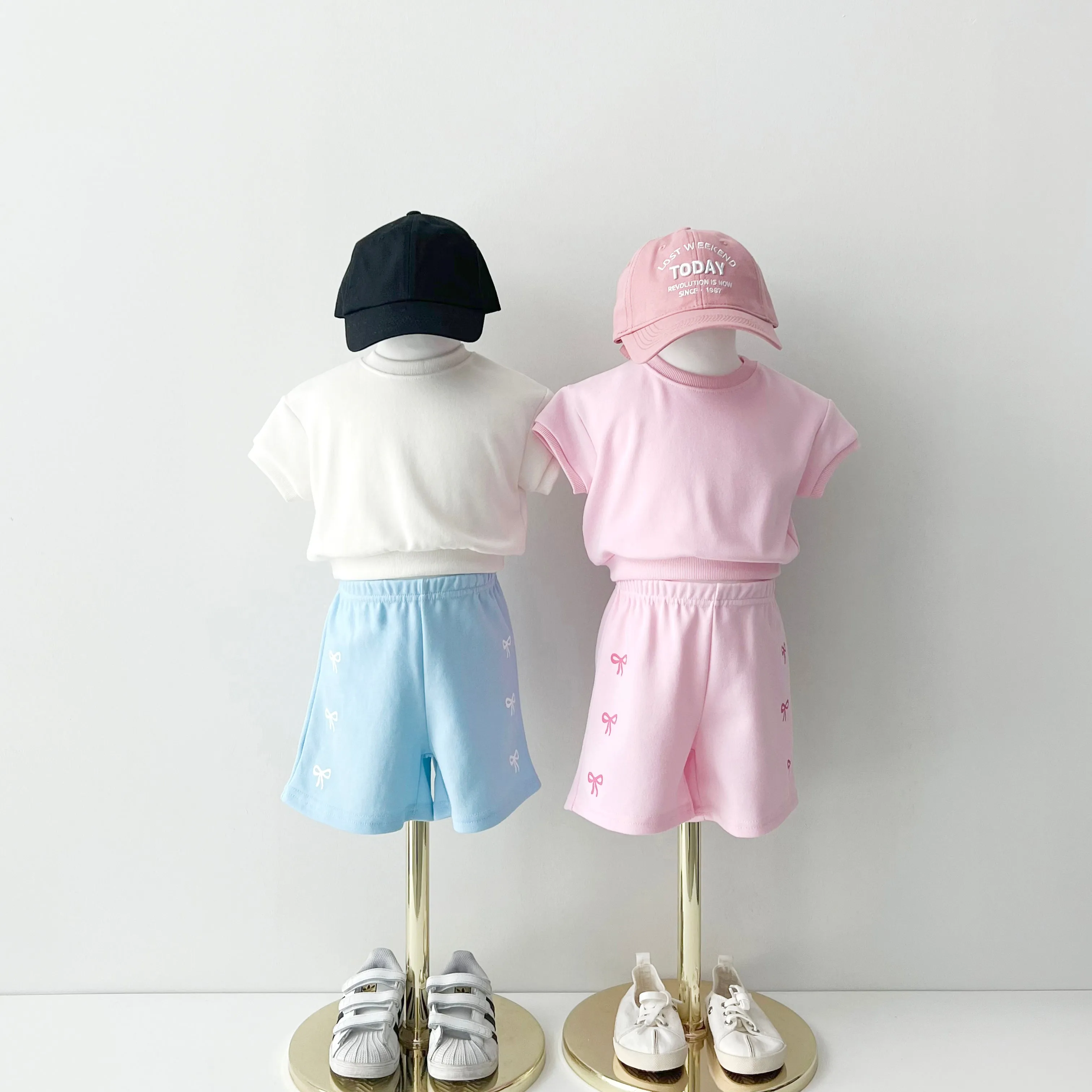 Kids Short Sleeve Sweatshirt and Skirted Shorts Set (2-7y) - 3 Colors