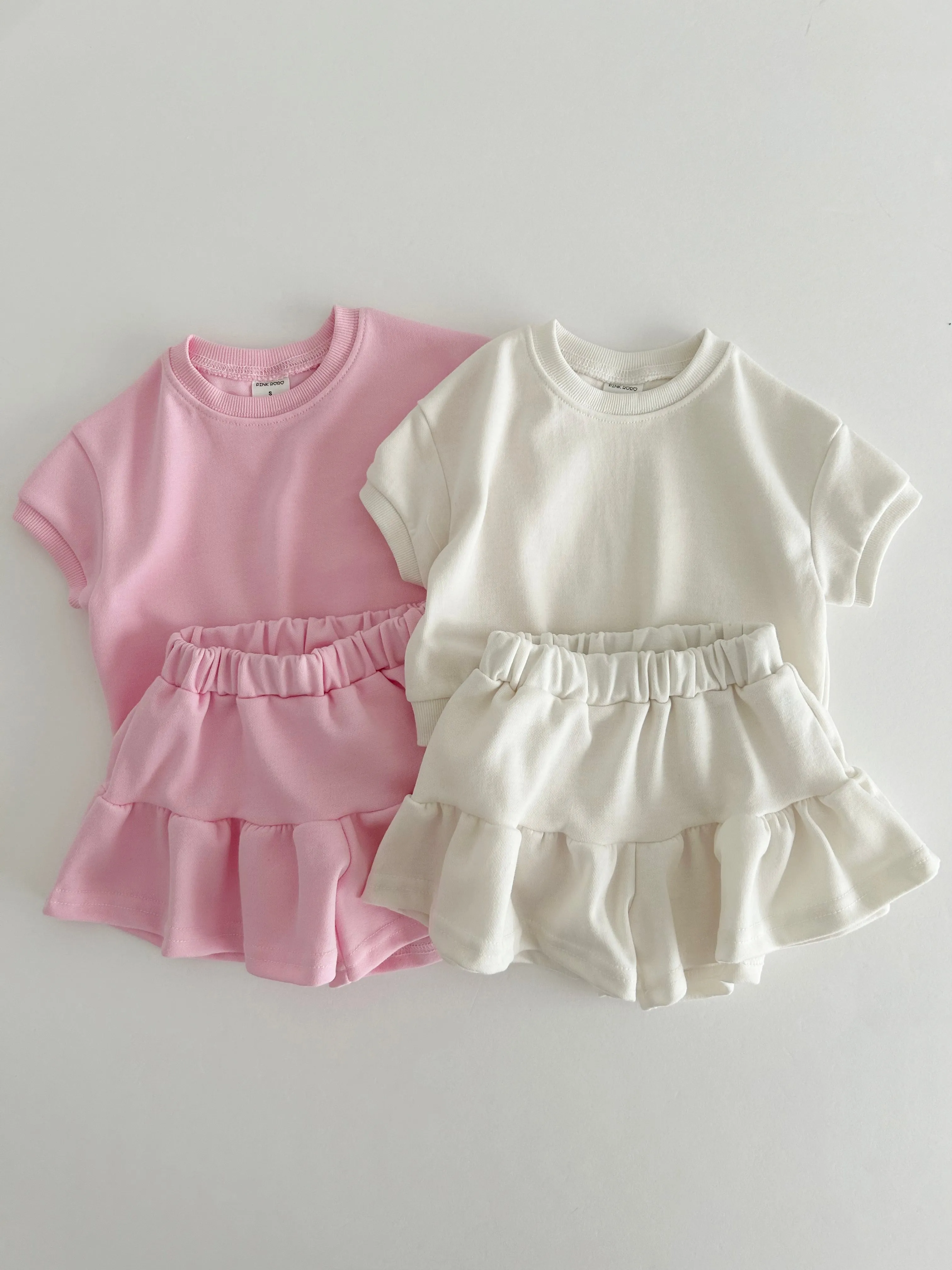 Kids Short Sleeve Sweatshirt and Skirted Shorts Set (2-7y) - 3 Colors