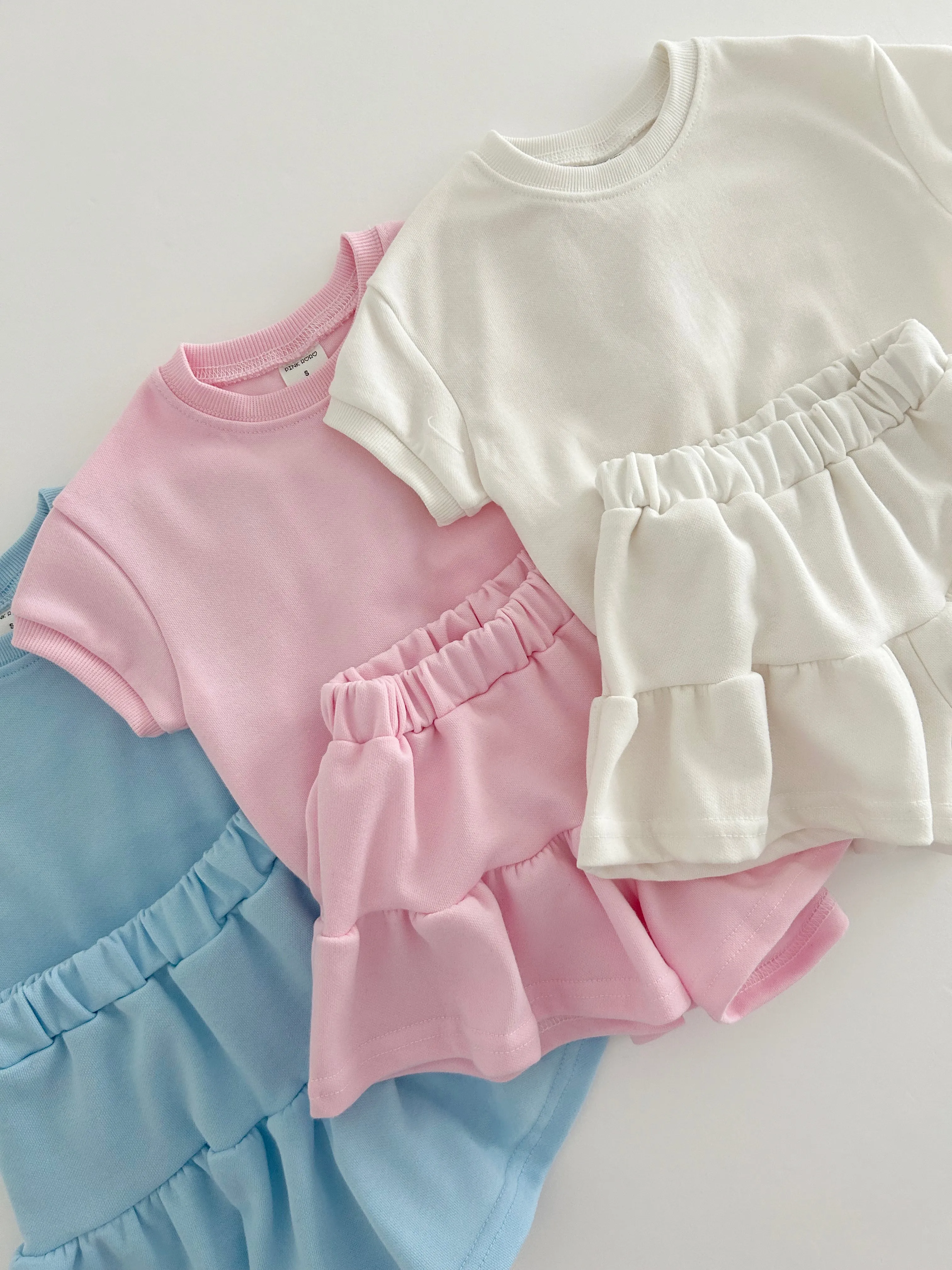 Kids Short Sleeve Sweatshirt and Skirted Shorts Set (2-7y) - 3 Colors