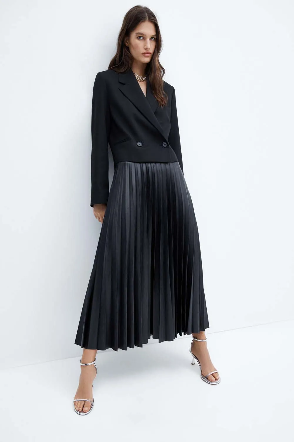 Satin-effect pleated midi-skirt