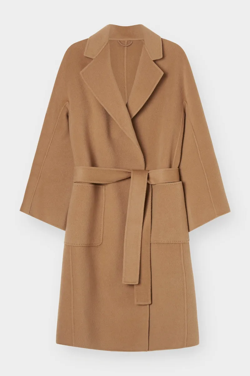 THE CLASSIC COAT - CAMEL