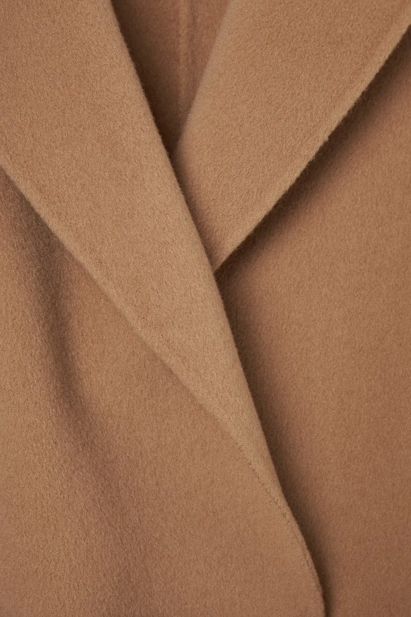 THE CLASSIC COAT - CAMEL