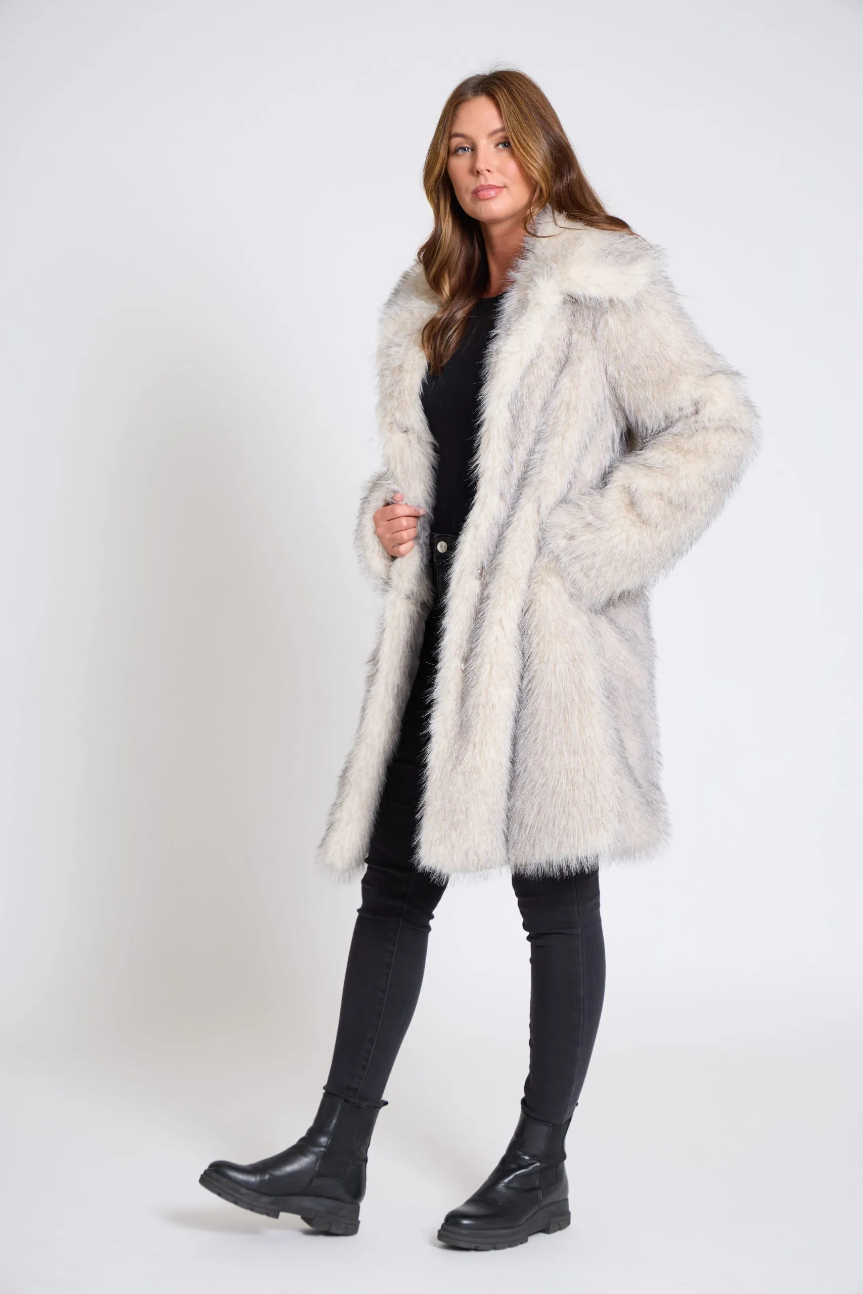 Women’s Luxurious Soft Faux Fur Long Coat